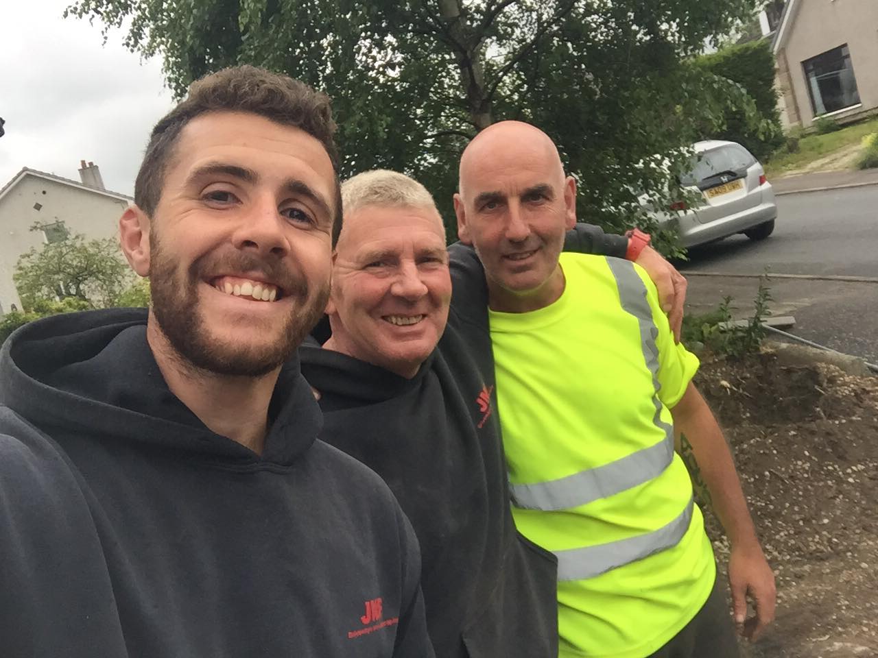 😂😂 #mawselfie from today with the bold Antony from bedrock 😂😂 — with Mark Odonoghue and Fintan O'Donoghue.